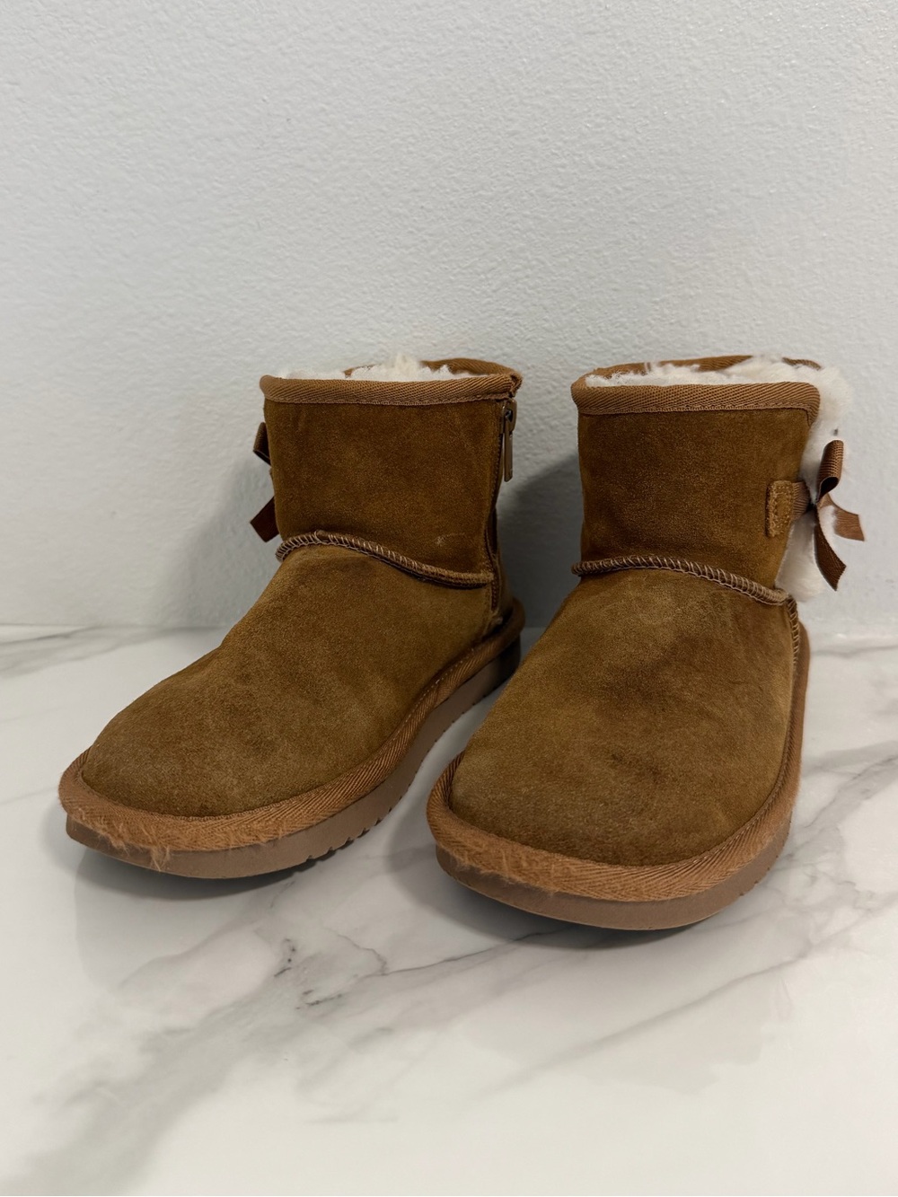 Kookaburra by Ugg Victoria mini boots tan size 13